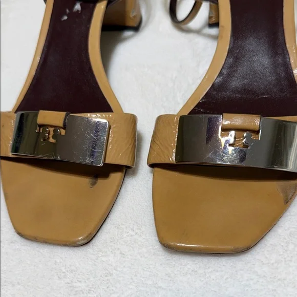Tory Burch Gigi Tan Leather Ankle-Strap Sandals with Silver Logo Plate - Picture 6 of 7